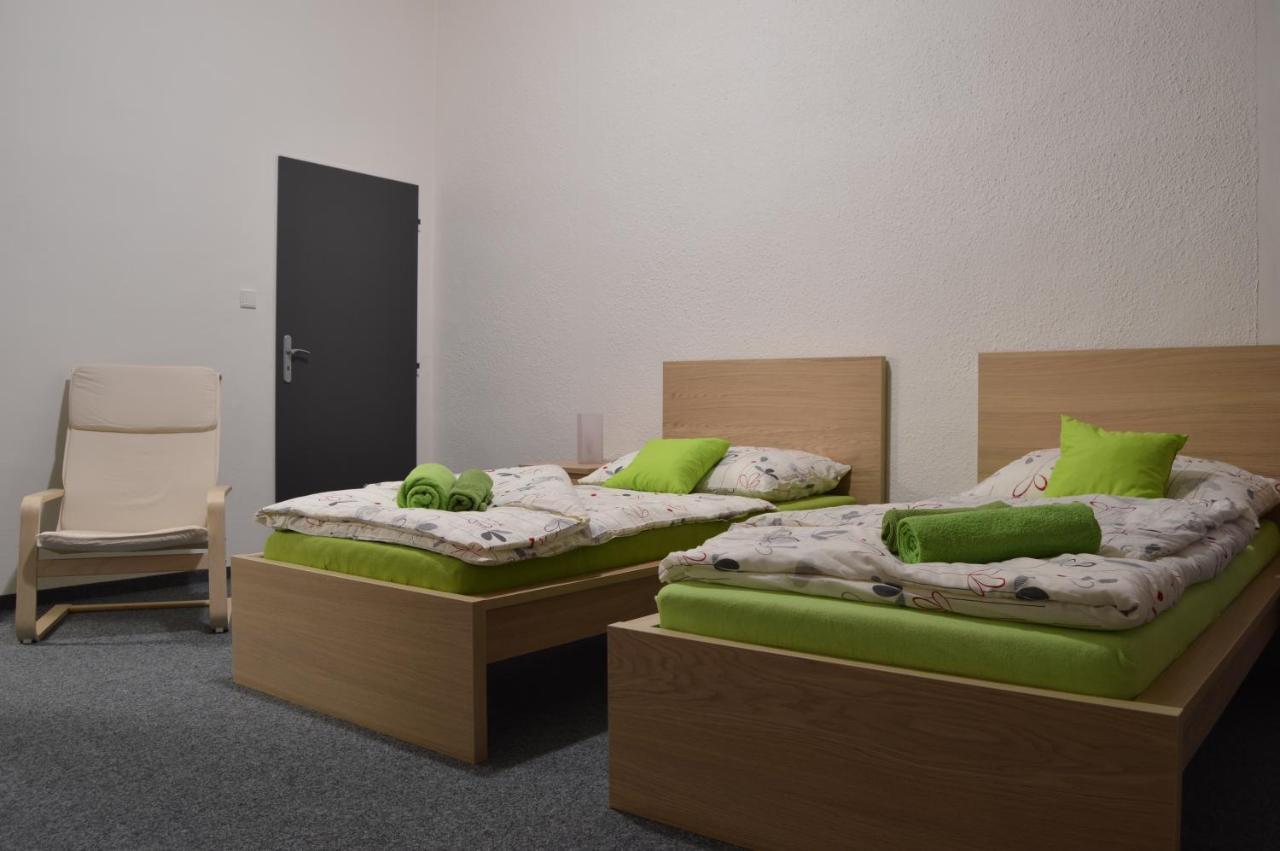 Hotel*** Cesky Dum Chomutov Zewnętrze zdjęcie
