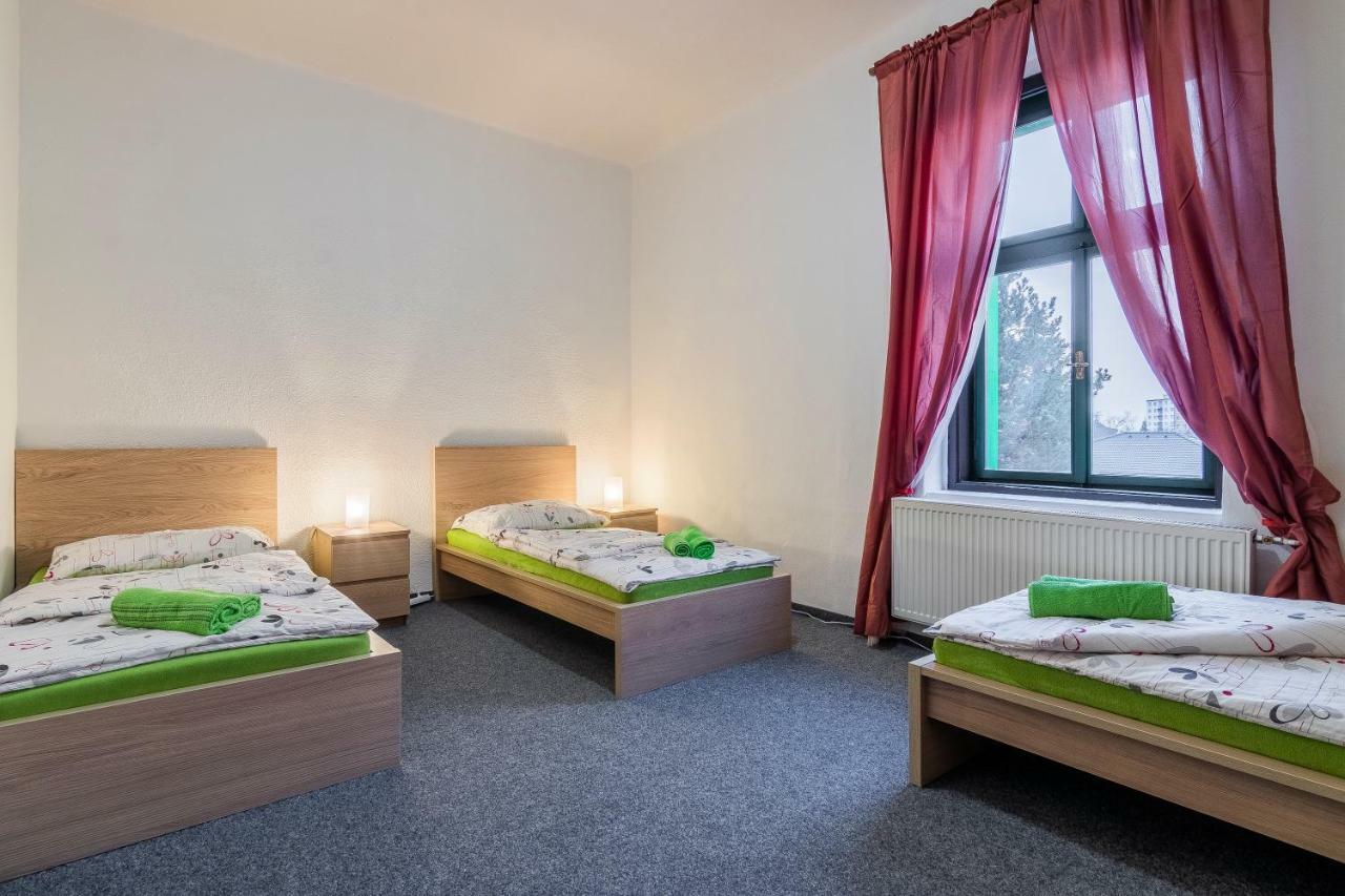 Hotel*** Cesky Dum Chomutov Zewnętrze zdjęcie