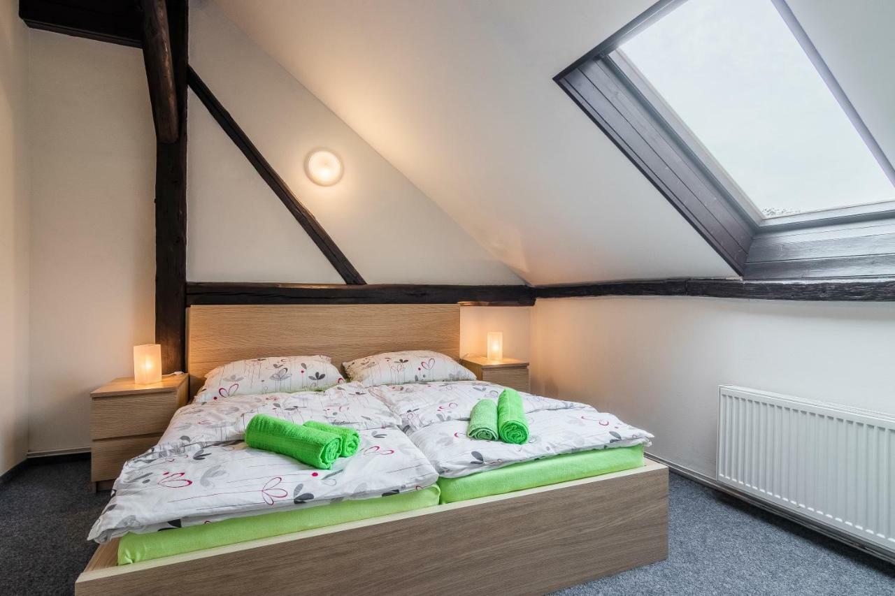 Hotel*** Cesky Dum Chomutov Zewnętrze zdjęcie